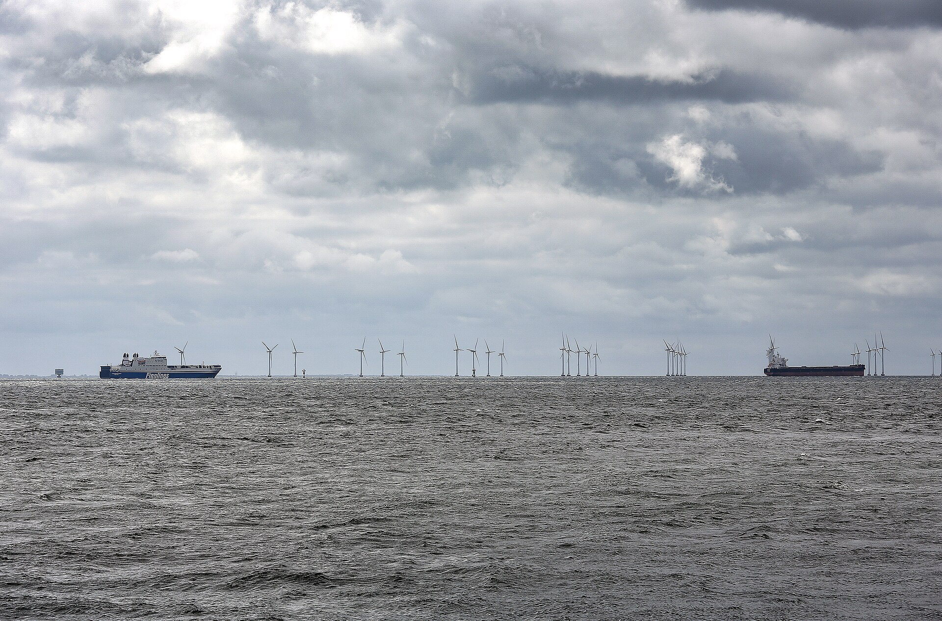 Offshore wind turbines at the Lillgrund wind farm in the Öresund.