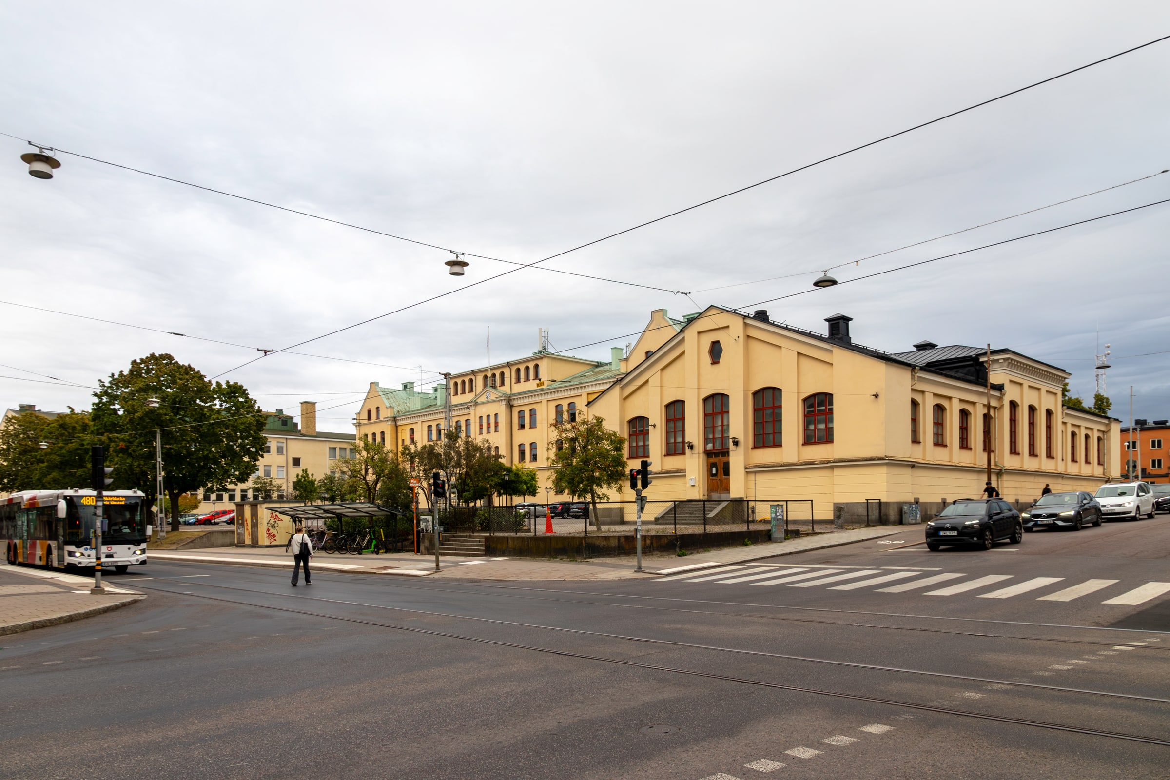 Komvux school premises in Norrköping beside a street crossing.